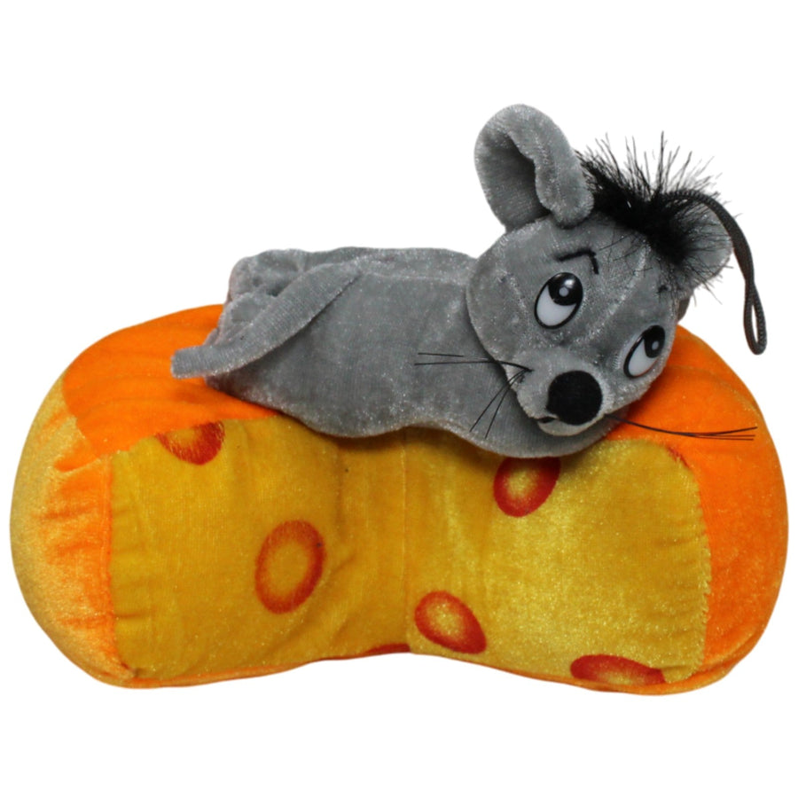 Maus auf Käselaib
