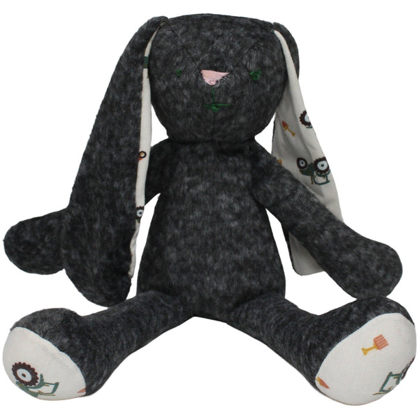 XL Schlenker Hase mit Bauernhof-Muster, dunkelgrau