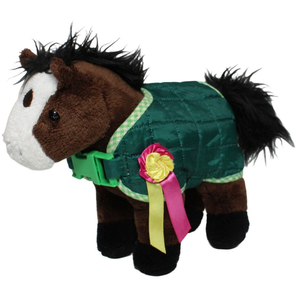 Pferd Johnny mit grüner Pferdedecke