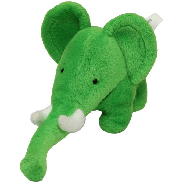 Grüner Elefant mit langem Rüssel