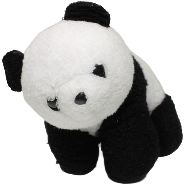 Süßer sitzender Panda