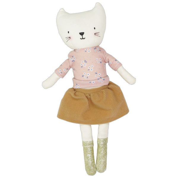 Große weiße Katze mit Blumenshirt & Rock