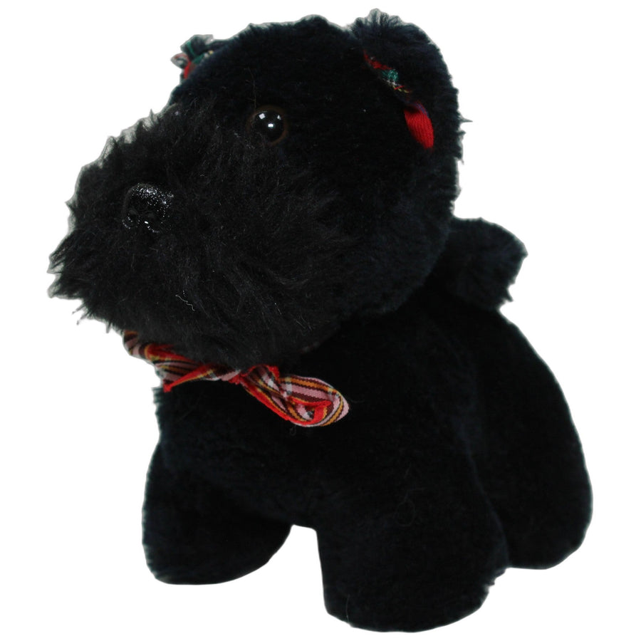 Schwarzer Scottish Terriers mit Tartan-Halstuch