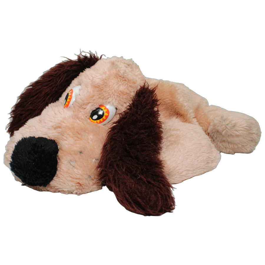 XXL flacher beige-brauner Hund, liegend