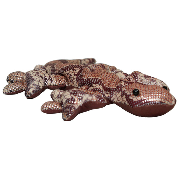 Brauner Salamander mit silbernen Punkten