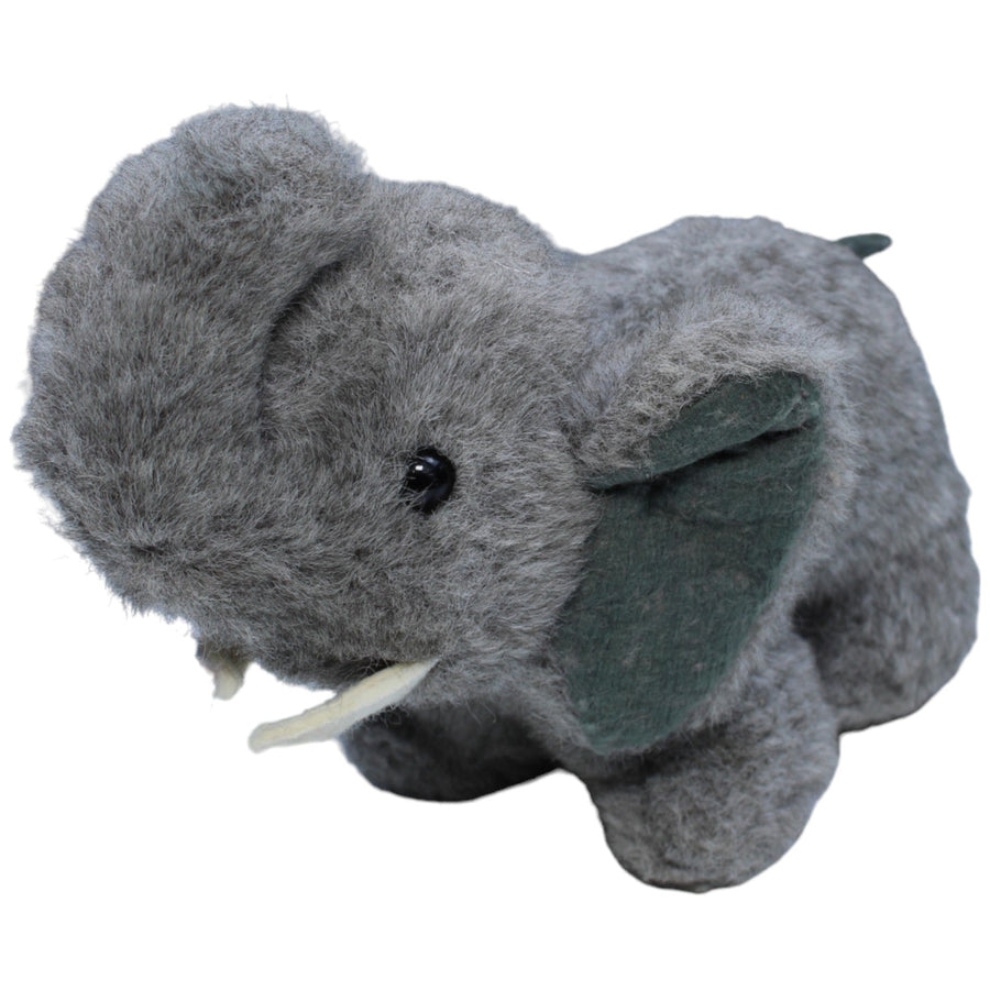 Animal World, Elefant