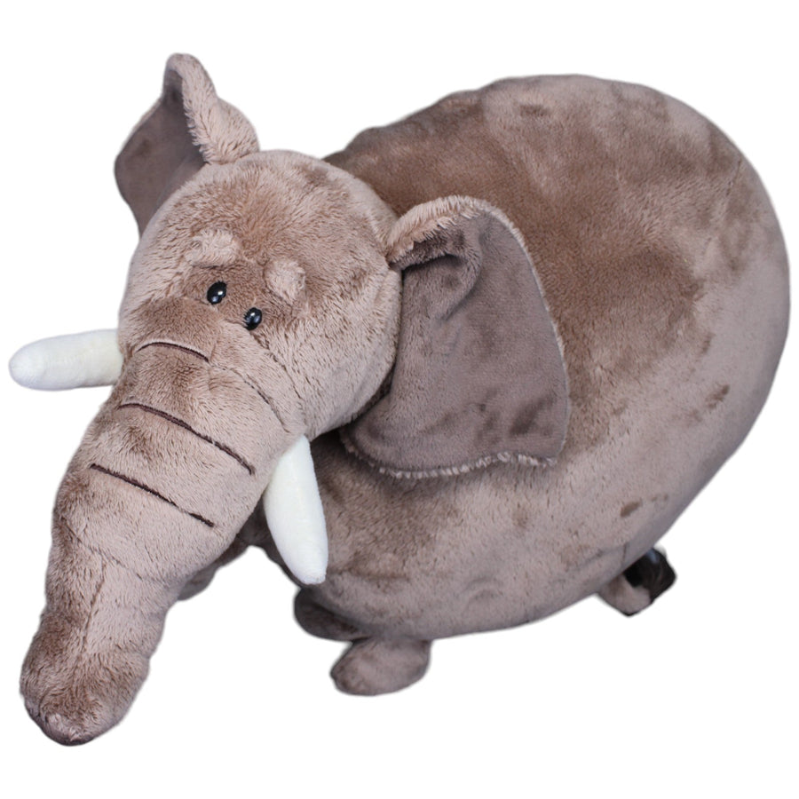 Wild Friends, Elefant Chumba
