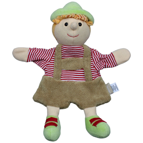 Junge in Tracht